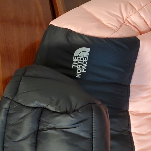 North Face Puffer Jacket size XL Excellent condition Gorgeous Ballet Pink/Black - Picture 6 of 16